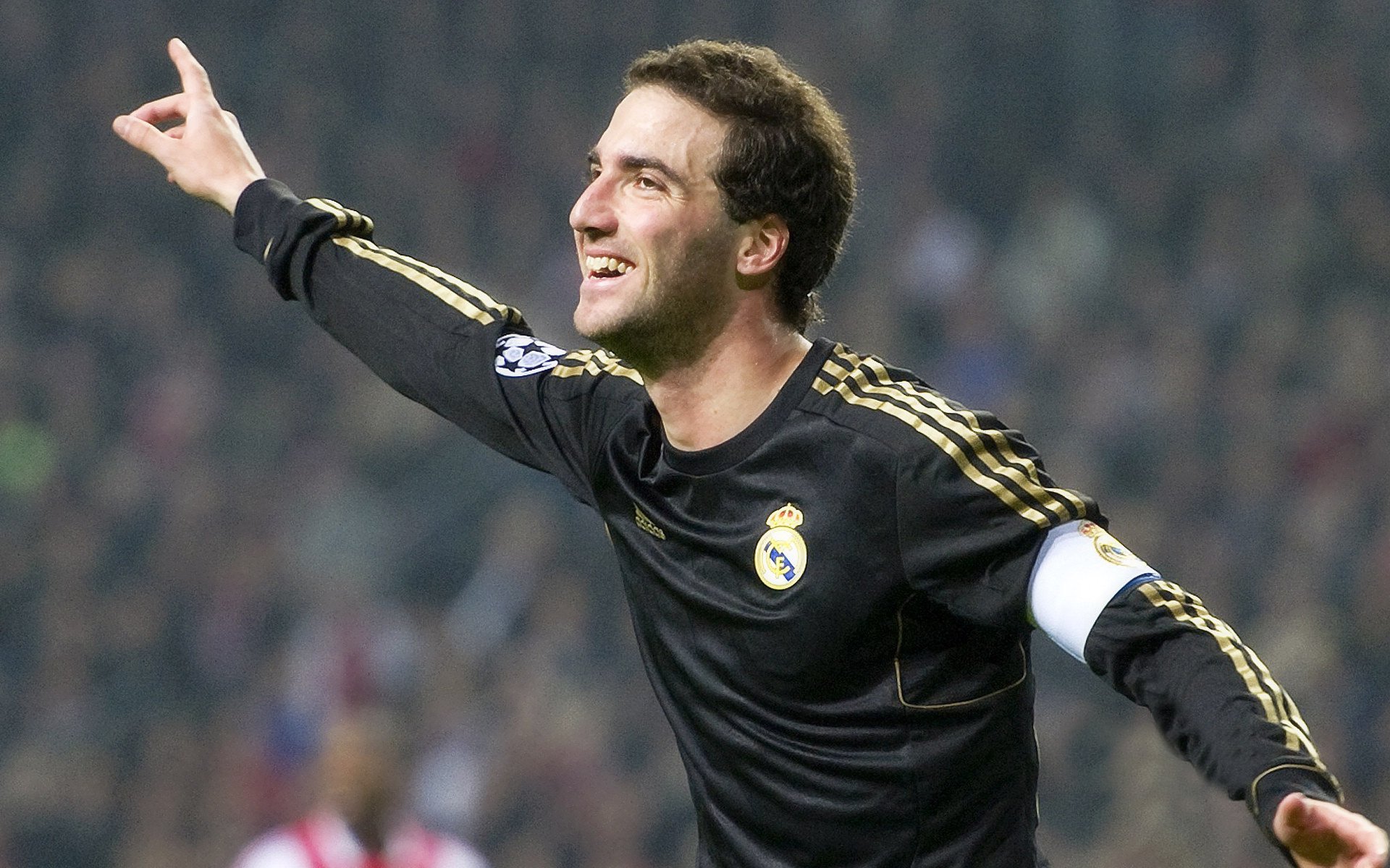 球员分析：场上表现最稳定的球员榜单，各位置最佳球员